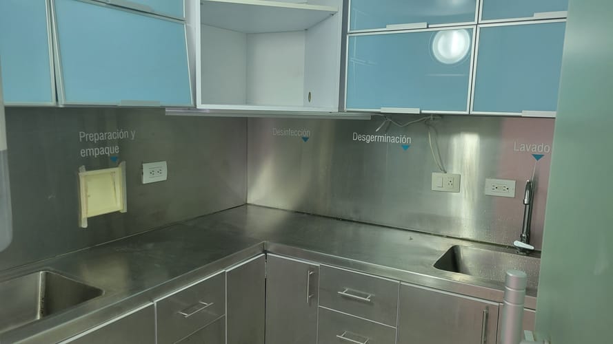 Consultorio en venta en Ciudad Del Río, Medellín, 33 m² · foto 4 de 11