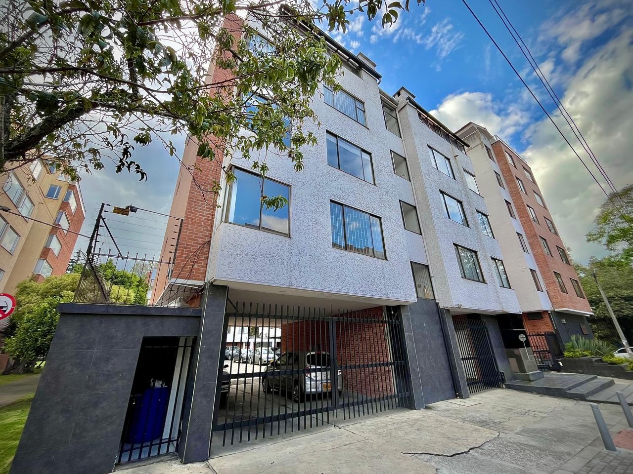 Apartamento en venta en Pontevedra, Bogotá · foto 7 de 21
