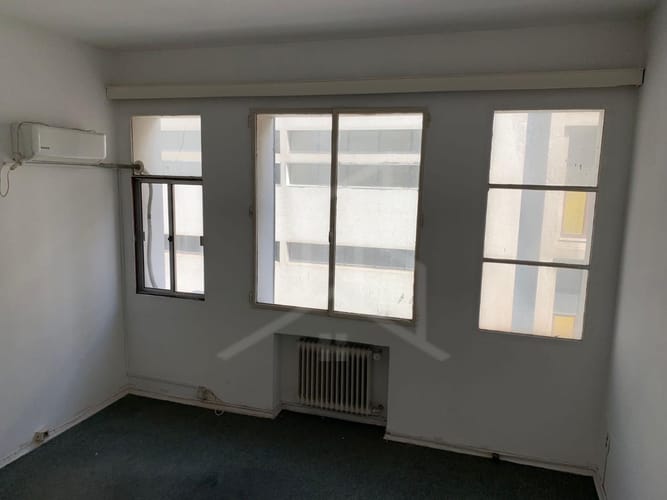 Alquiler oficina en Ciudad Vieja, exclusivo para actividad profesional. · Foto 2