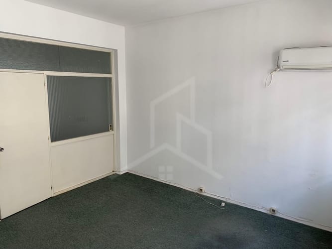 Alquiler oficina en Ciudad Vieja, exclusivo para actividad profesional. · Foto 4