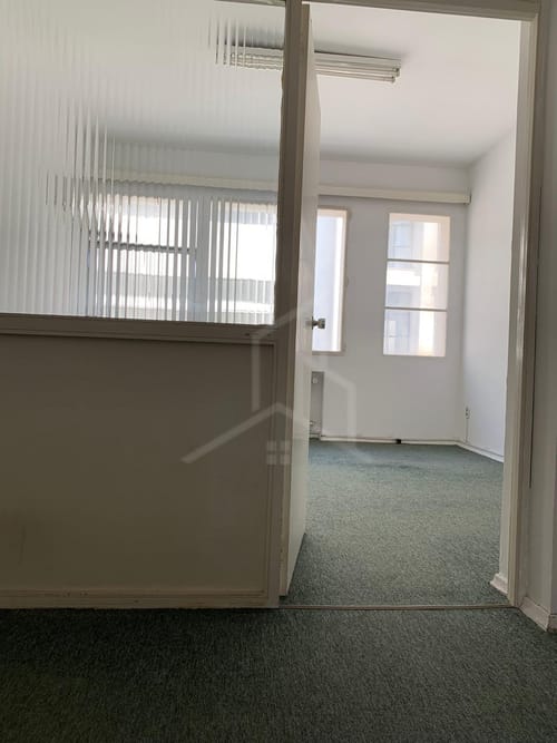 Alquiler oficina en Ciudad Vieja, exclusivo para actividad profesional. · Foto 7