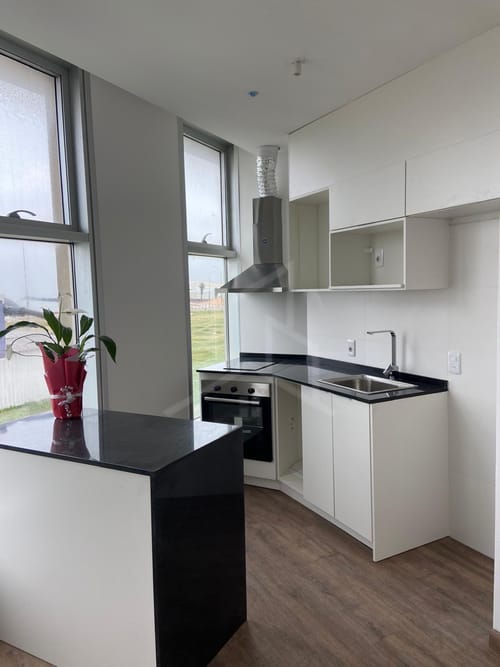 Alquiler Apartamento Nuevo en Ciudad Vieja con Excelente Iluminación, 1 dormitorio y con Vista al · Foto 7