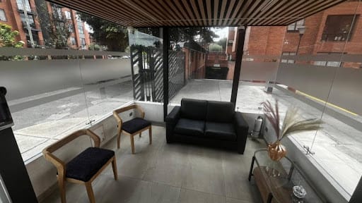 Apartamento de 3 alcobas en venta en La Esperanza Sur, Bogotá, 99 m² · foto 2 de 20