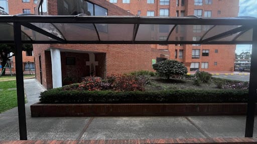 Apartamento de 3 alcobas en venta en La Esperanza Sur, Bogotá, 99 m² · foto 4 de 20
