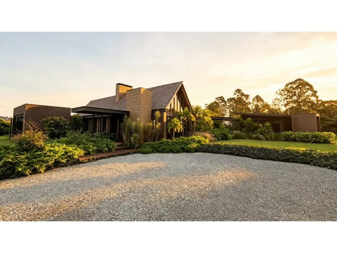 Casa de 3 alcobas en venta en Llano Grande, Rionegro, 371 m² · foto 2 de 22