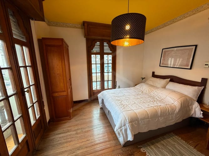 Alquiler de Apartamento con Vista al Puerto en Ciudad Vieja · Foto 6