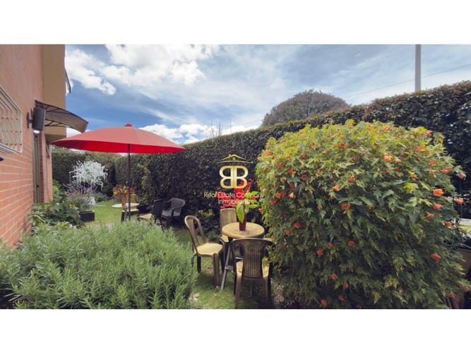Casa de 4 alcobas en venta en Camino De Arrayanes, Bogotá, 194 m² · foto 8 de 24