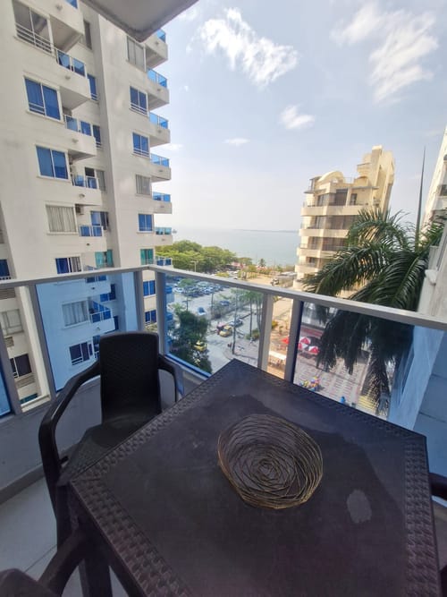 Apartamento de 1 alcoba en venta en El Laguito, Cartagena, 51 m² · foto 3 de 17