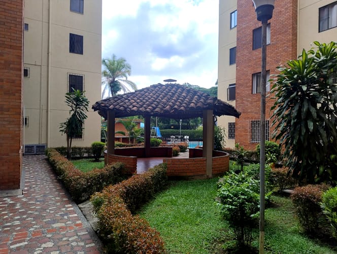 Apartamento en venta en El Guabal, Cali · foto 5 de 16