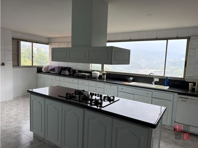 Apartamento de 5 alcobas en venta en Palermo, Manizales, 586 m² · foto 4 de 24