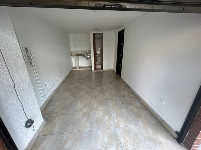 Local en arriendo en Alcala, Envigado, 20 m² · foto 3 de 5