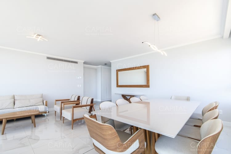 Paramount De Tres Dormitorios En Suites + Dependencia En Alquiler · Foto 3