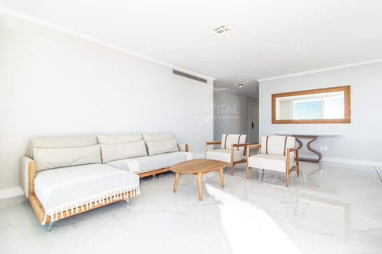 Paramount De Tres Dormitorios En Suites + Dependencia En Alquiler · Foto 7