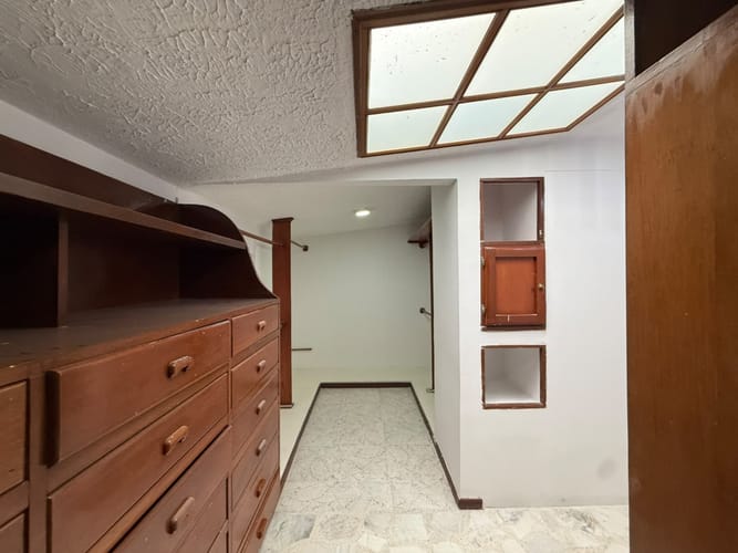 Casa de 4 alcobas en venta en Ciudad Jardin, Cali, 700 m² · foto 8 de 24