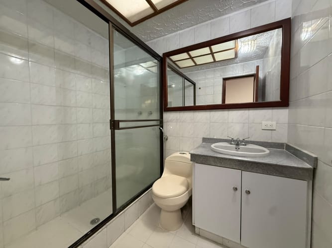 Casa de 4 alcobas en venta en Ciudad Jardin, Cali, 700 m² · foto 19 de 24