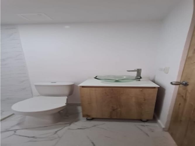 Apartamento de 3 alcobas en venta en San Jose, Sabaneta, 56 m² · foto 8 de 18