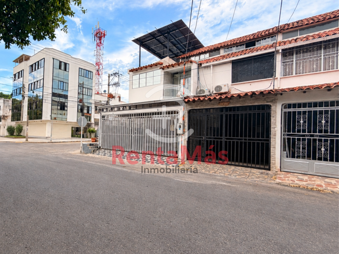 Casa de 3 alcobas en venta en Quinta Oriental, Cúcuta, 112 m² · foto 3 de 14