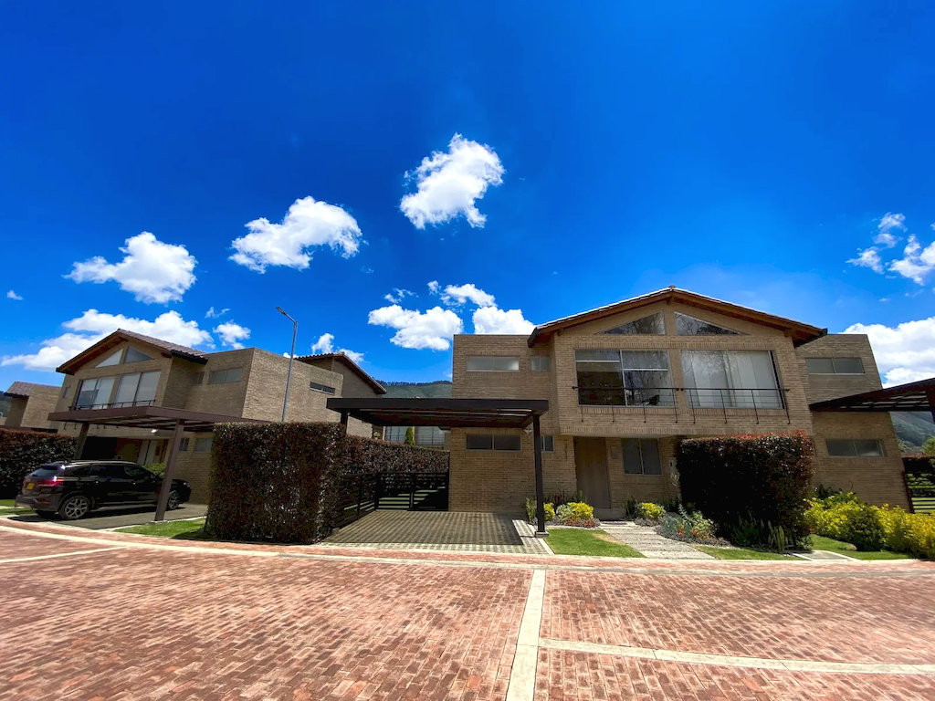 Casa en venta en Chuntame, Cajicá · foto 3 de 24