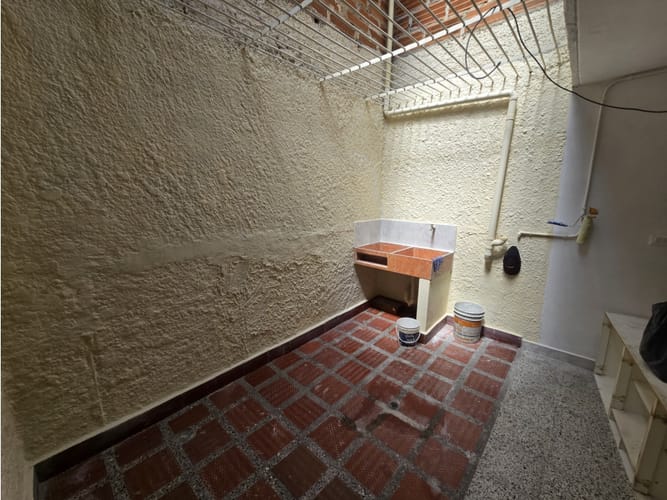 Casa de 3 alcobas en venta en Belén Las Violetas, Medellín, 85 m² · foto 10 de 10