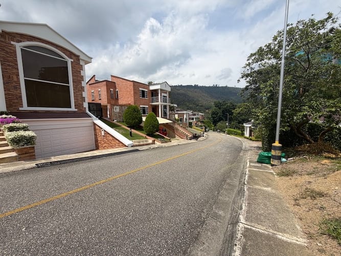 Lote en venta en Cn. Terrazas De Mezuli, Piedecuesta, 870 m² · foto 3 de 10