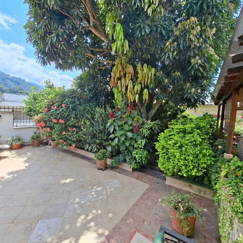Casa de 5 alcobas en venta en Lagos Del Cacique, Bucaramanga, 640 m² · foto 2 de 21