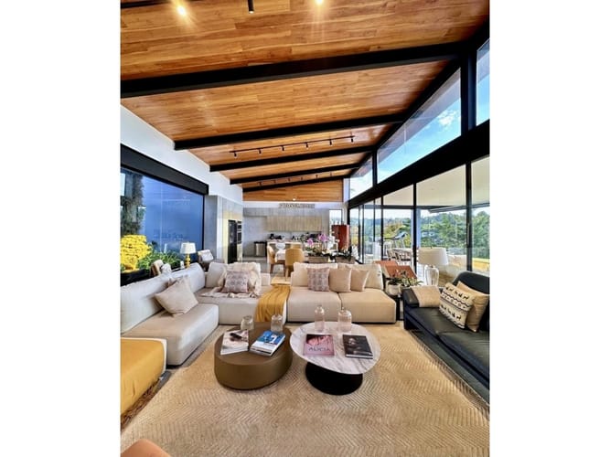 Casa de 3 alcobas en venta en El Portento, El Retiro, 358 m² · foto 11 de 18