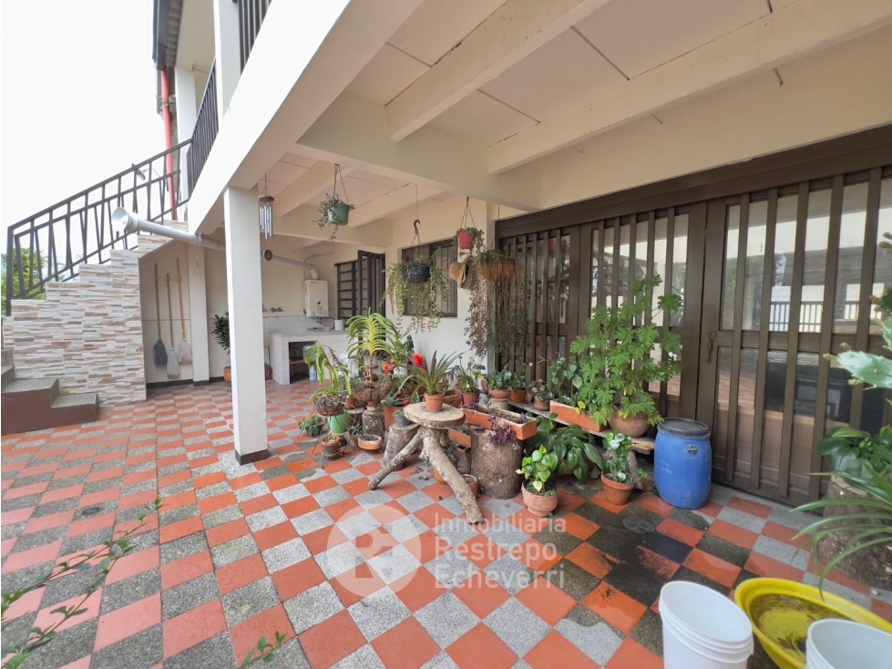 Casa en venta en Chipre, Manizales · foto 7 de 23