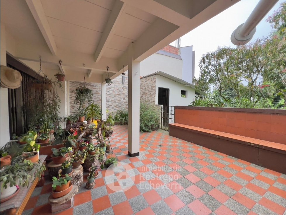 Casa en venta en Chipre, Manizales · foto 8 de 23