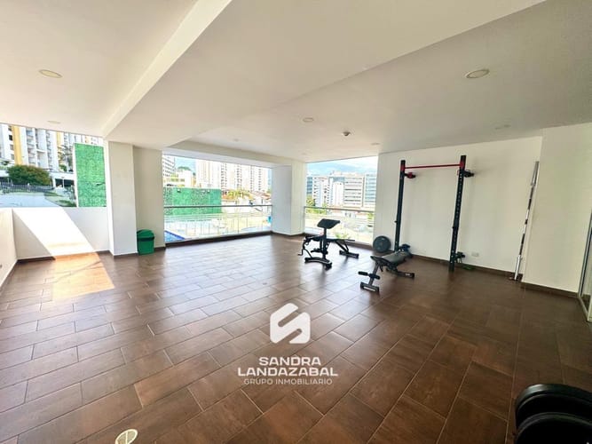 Apartamento de 3 alcobas en venta en Urbanizacion Reserva Cañaveral, Floridablanca, 78 m² · foto 2 de 18