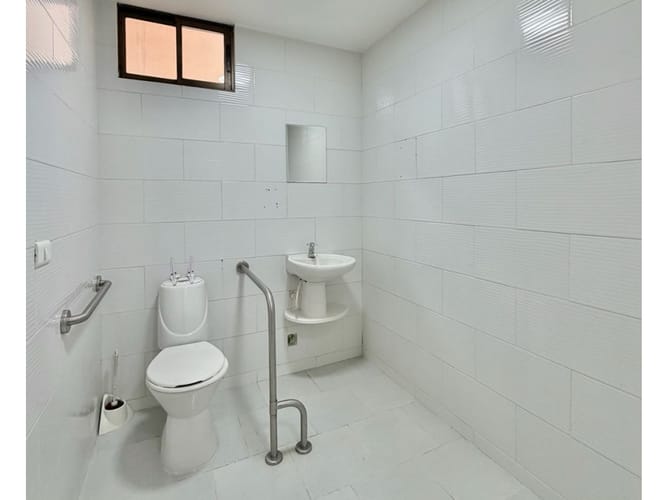 Casa de 7 alcobas en venta en Versalles, Cali, 222 m² · foto 8 de 24