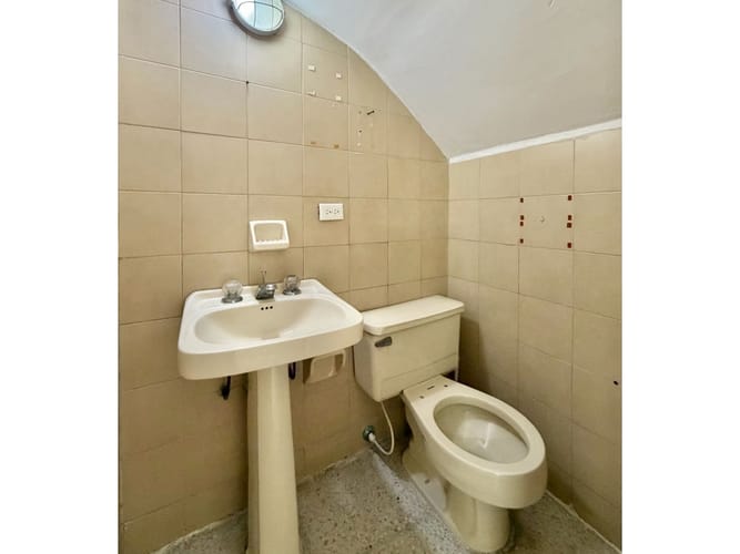 Casa de 7 alcobas en venta en Versalles, Cali, 222 m² · foto 9 de 24
