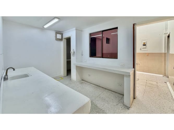 Casa de 7 alcobas en venta en Versalles, Cali, 222 m² · foto 11 de 24