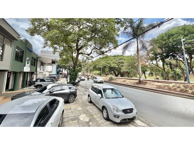 Casa de 7 alcobas en venta en Versalles, Cali, 222 m² · foto 22 de 24
