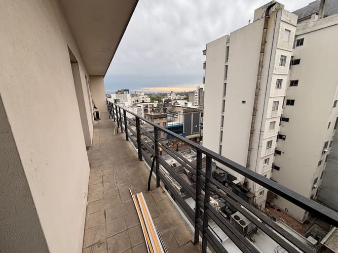 Alquiler de Apartamento de 3 Dormitorios sobre 18 de Julio · Foto 8