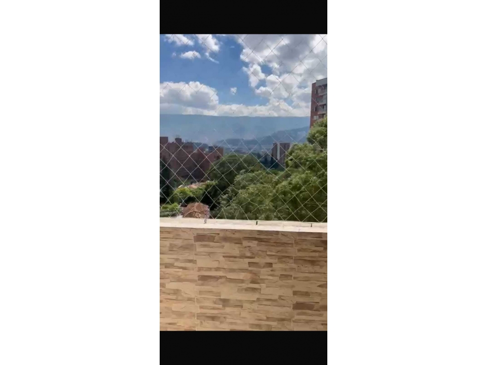 Apartamento en venta en Loma De Los Bernal, Medellín · foto 8 de 20