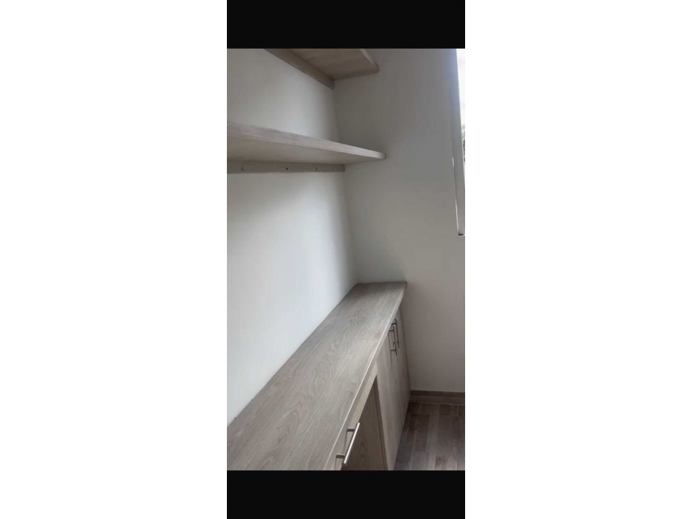 Apartamento en venta en Loma De Los Bernal, Medellín · foto 9 de 20