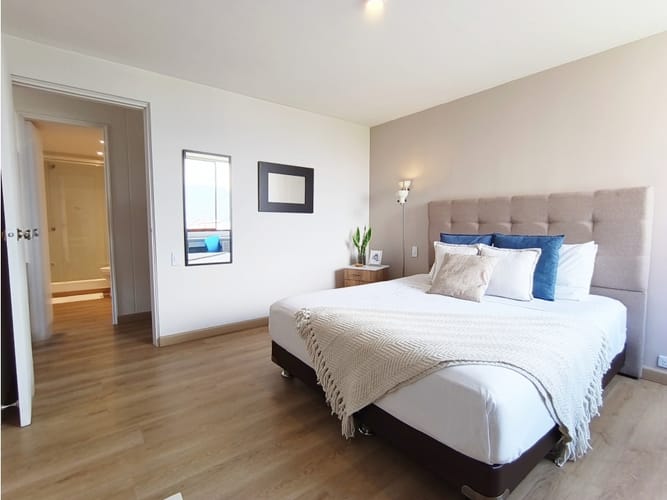 Apartamento de 2 alcobas en venta en El Poblado, Medellín, 69 m² · foto 14 de 18