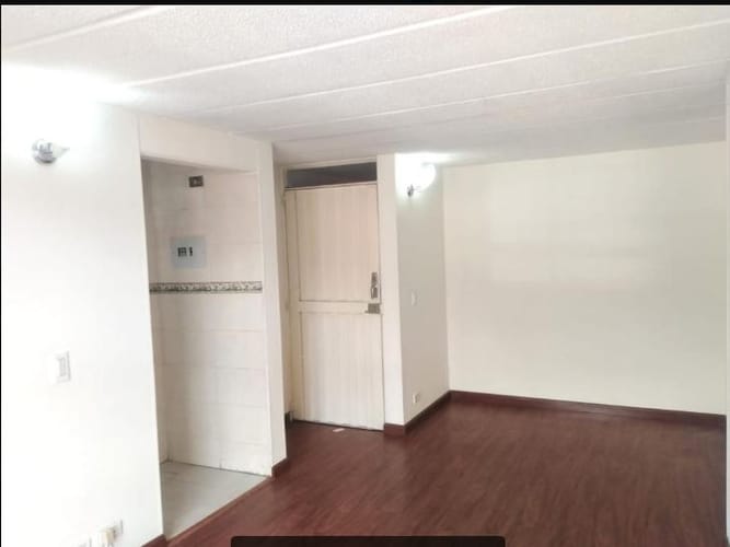 Apartamento de 3 alcobas en venta en El Salitre, Bogotá, 49 m² · foto 4 de 21
