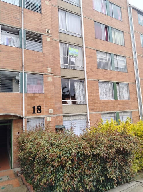 Apartamento de 3 alcobas en venta en El Salitre, Bogotá, 49 m² · foto 18 de 21