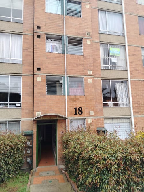 Apartamento de 3 alcobas en venta en El Salitre, Bogotá, 49 m² · foto 19 de 21