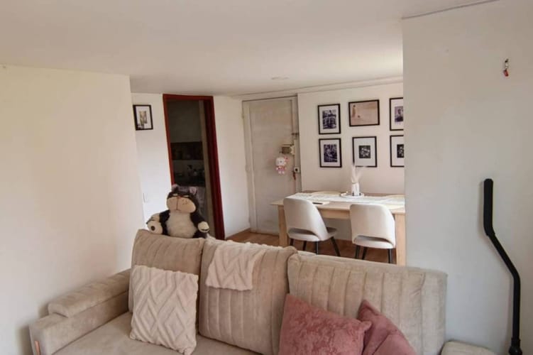 Apartamento de 2 alcobas en venta en Laguna Tierra Blanca, Soacha, 51 m² · foto 2 de 24