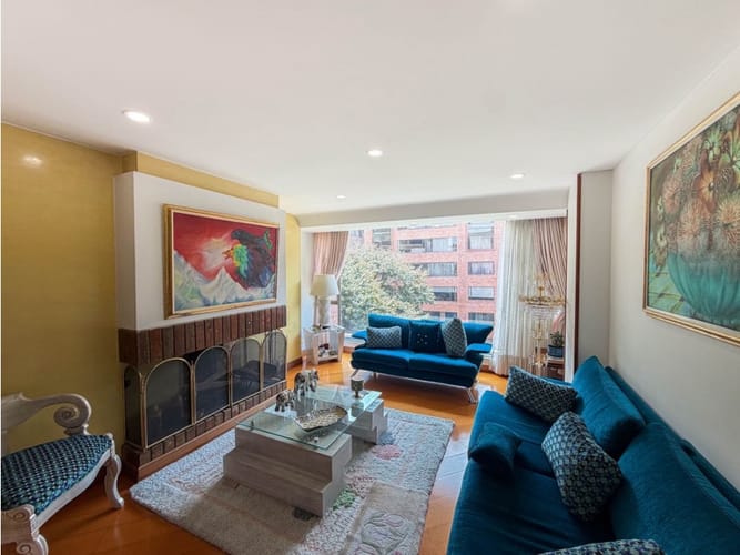 Apartamento en venta en Chico, Bogotá · foto 2 de 13