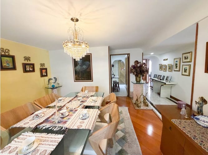 Apartamento en venta en Chico, Bogotá · foto 4 de 13