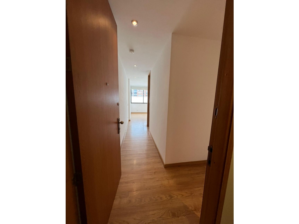 Apartamento en venta en San Patricio, Bogotá · foto 8 de 24