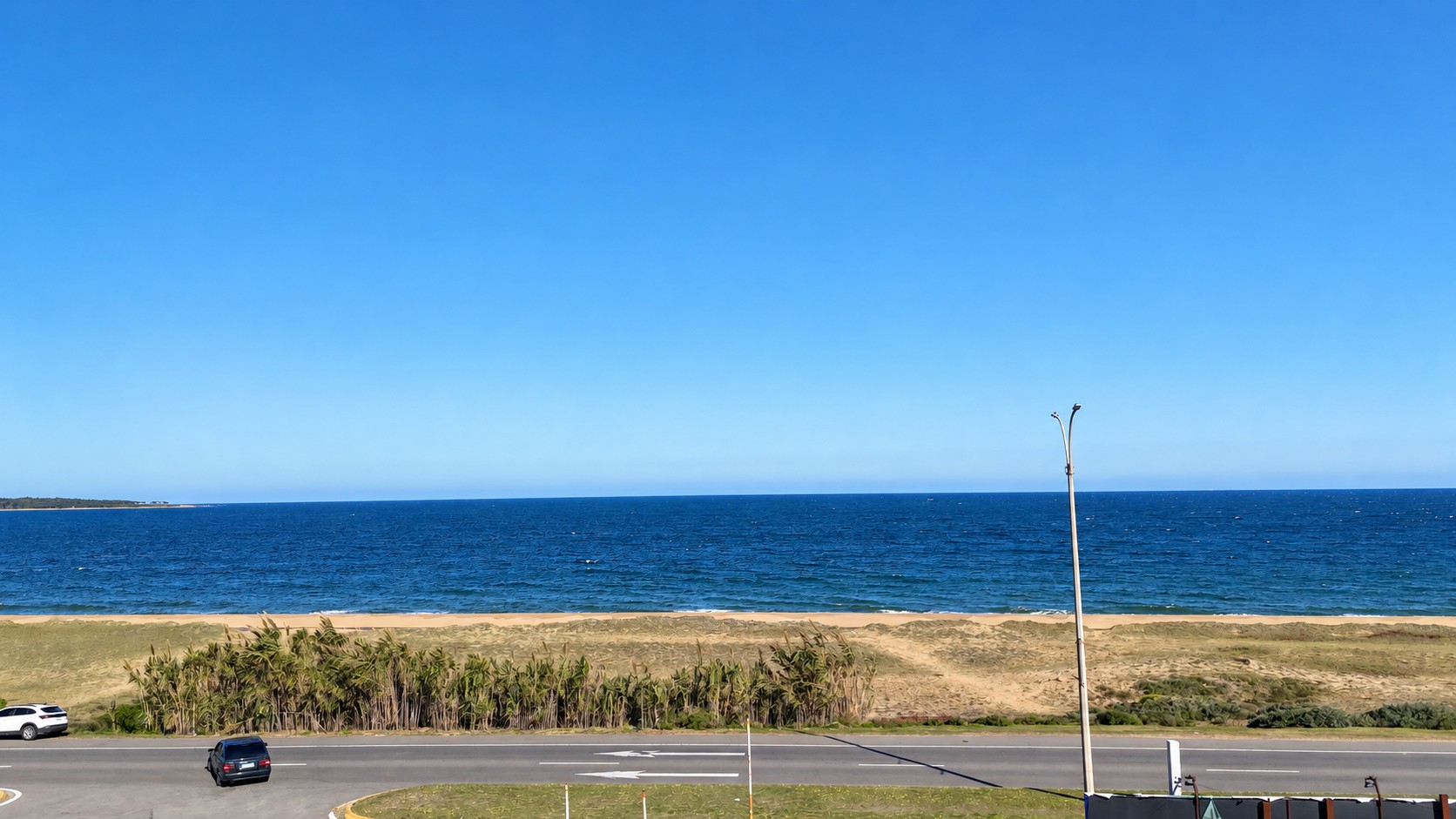 Apartamento en venta 1 era linea al mar en la mansa