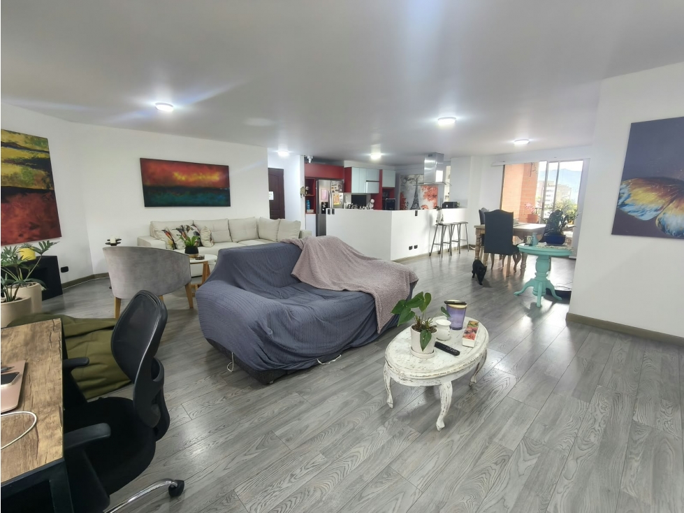 Apartamento en venta en Castropol, Medellín · foto 4 de 24