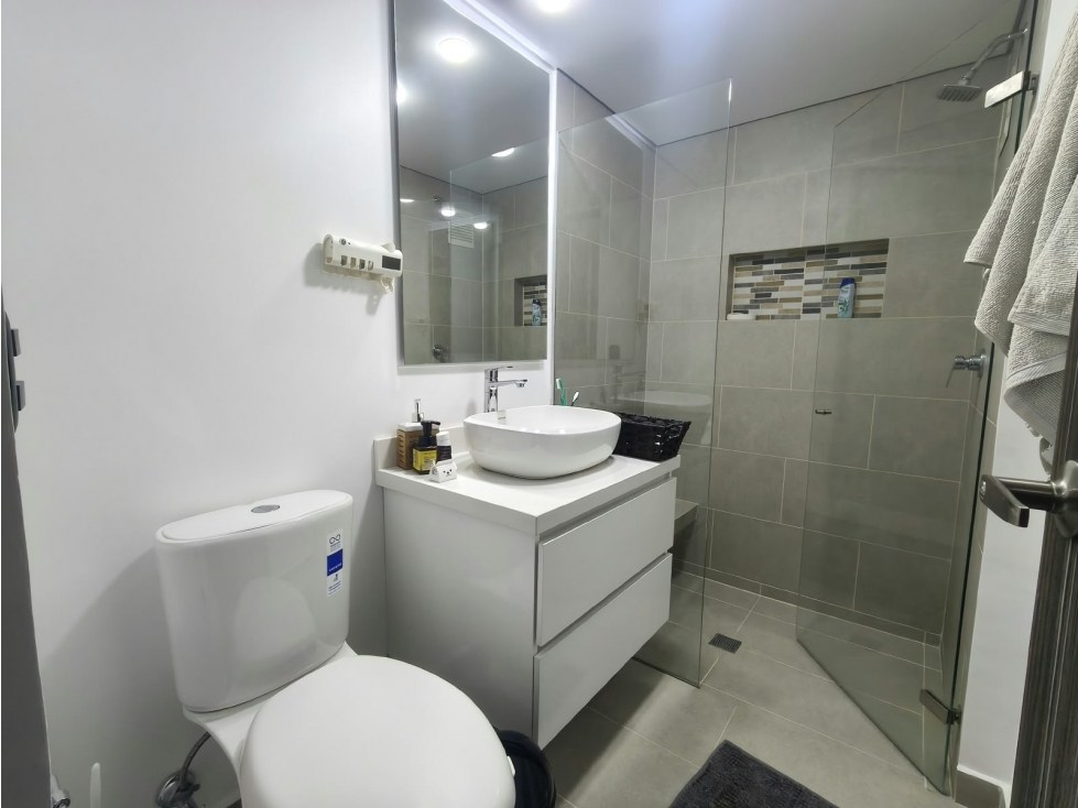 Apartamento en venta en Castropol, Medellín · foto 17 de 24