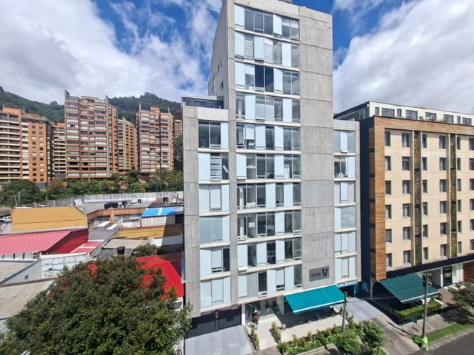 Apartaestudio en venta en Santa Barbara Oriental, Bogotá, 19 m² · foto 2 de 17