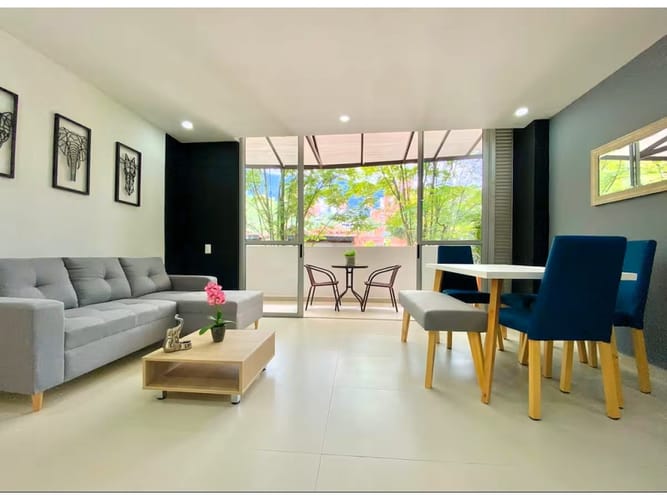 Apartaestudio en venta en La Candelaria, Medellín, 60 m² · foto 8 de 20