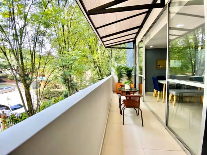 Apartaestudio en venta en La Candelaria, Medellín, 60 m² · foto 10 de 20